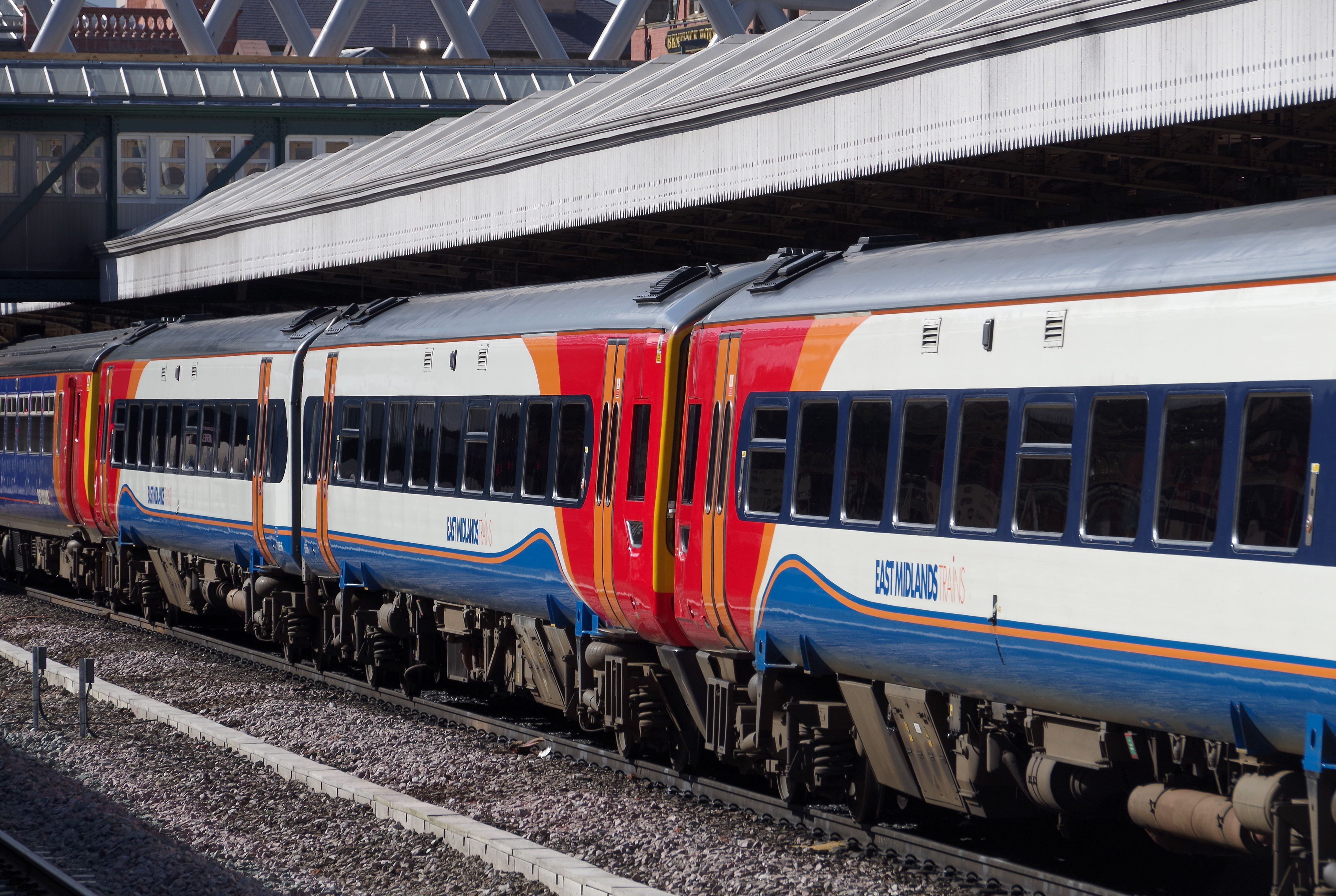 Nottingham railway station MMB A9 156470 158856 158854