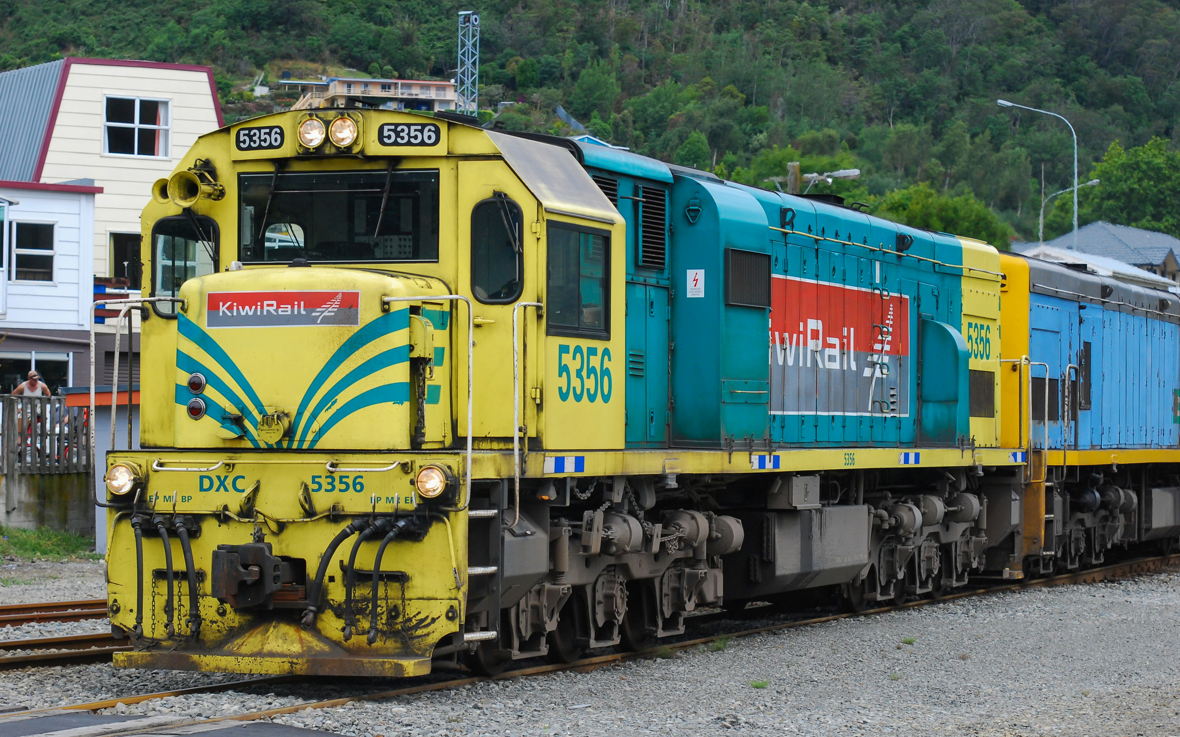 NZR DXC 5356 at Picton 20100121 1