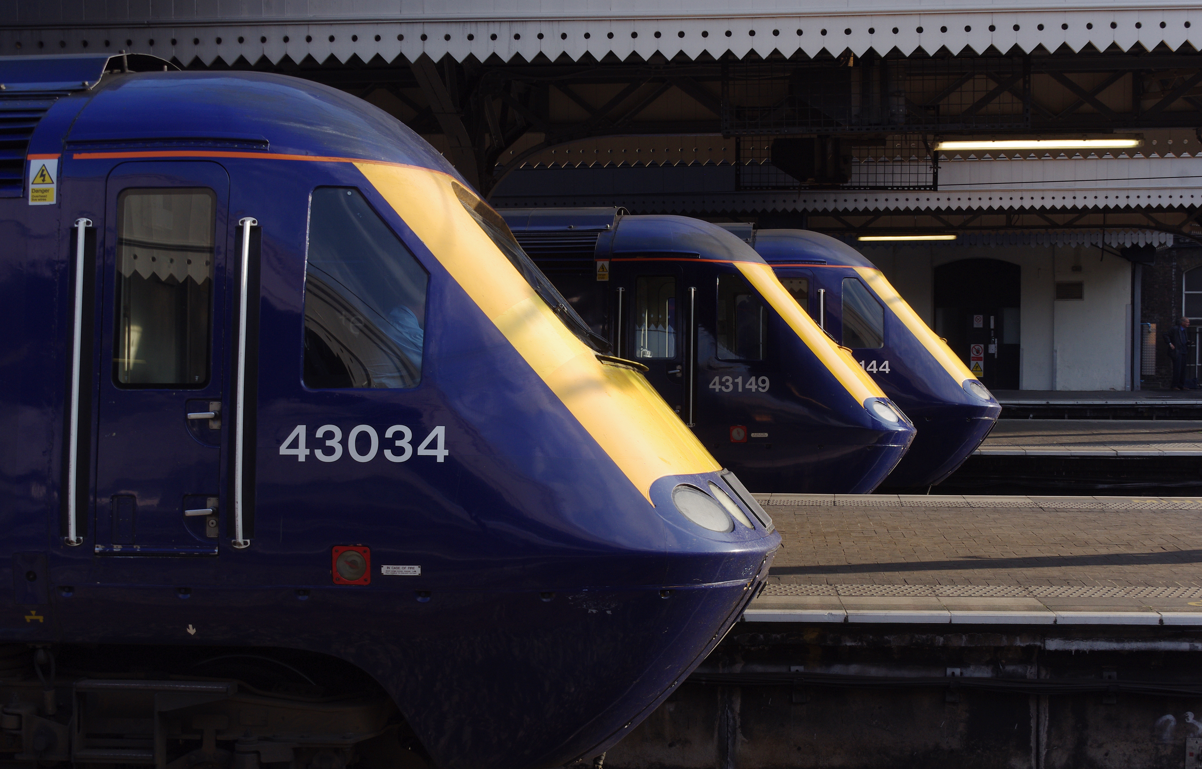 Paddington station MMB 96 43034 43149 43144