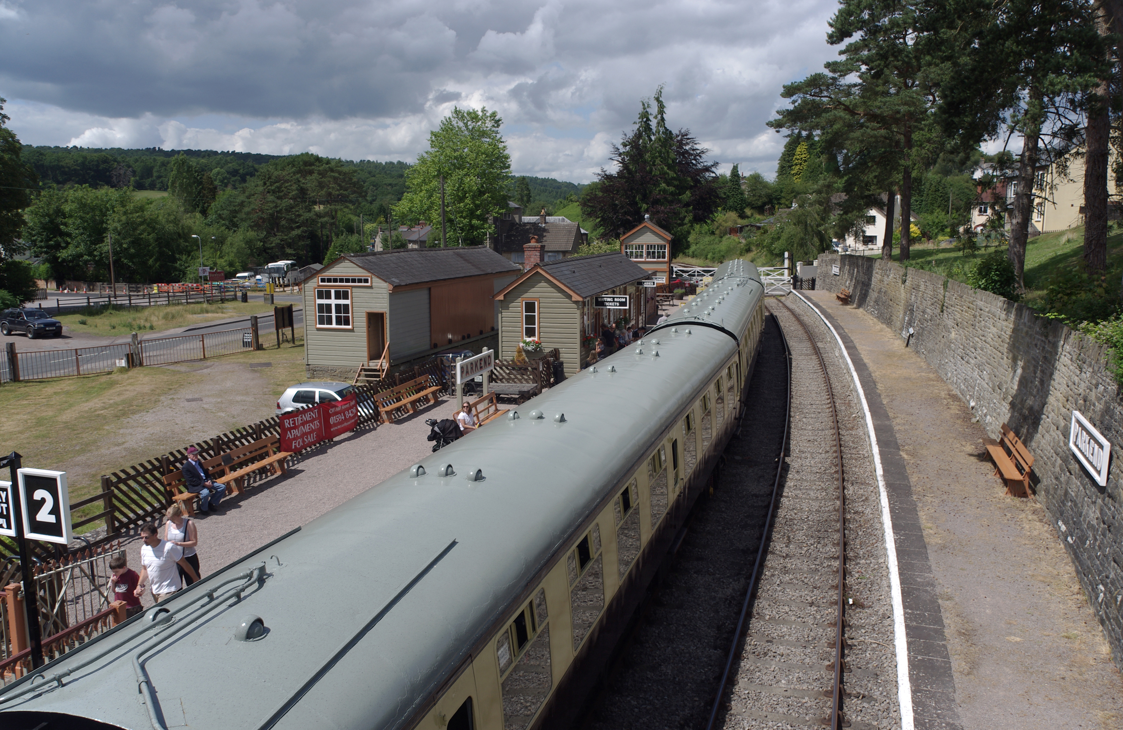 Parkend railway station MMB 05