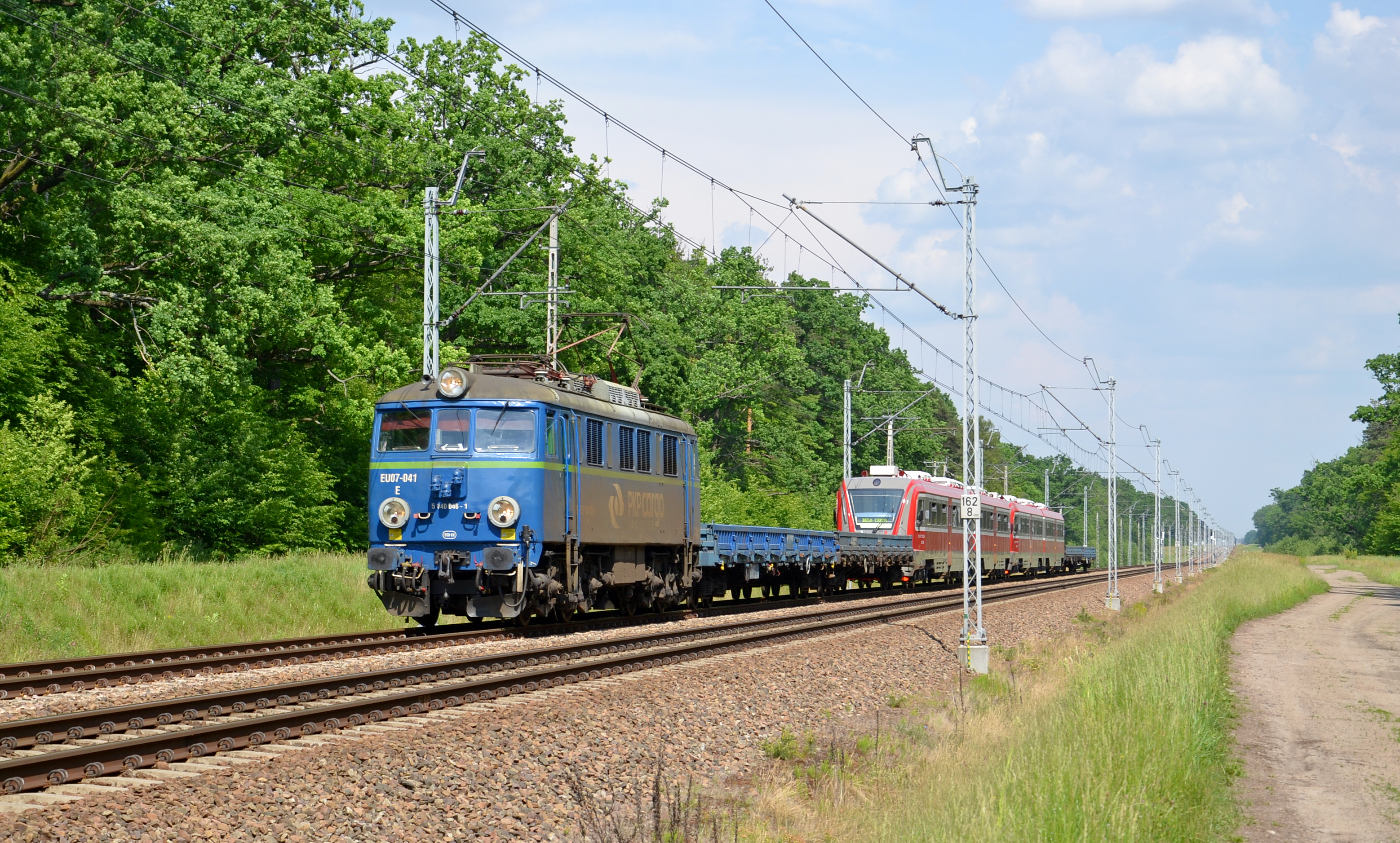 PKP class EU07 and Serbian ŽS 711