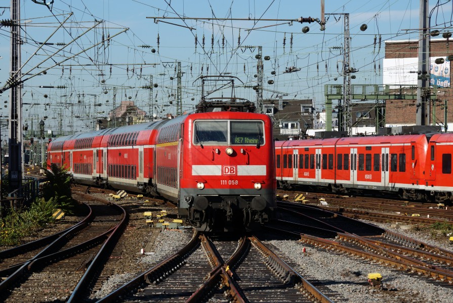 111 058 Köln Hauptbahnhof 2015-10-02