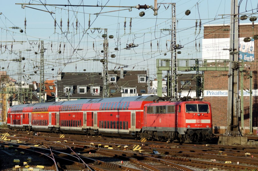 111 127-7 Köln Hauptbahnhof 2015-12-03-01