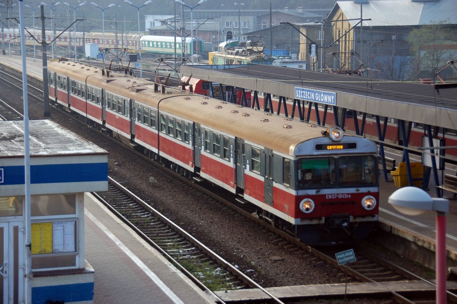 2010-11-26-szczecin-glówny-by-RalfR-48