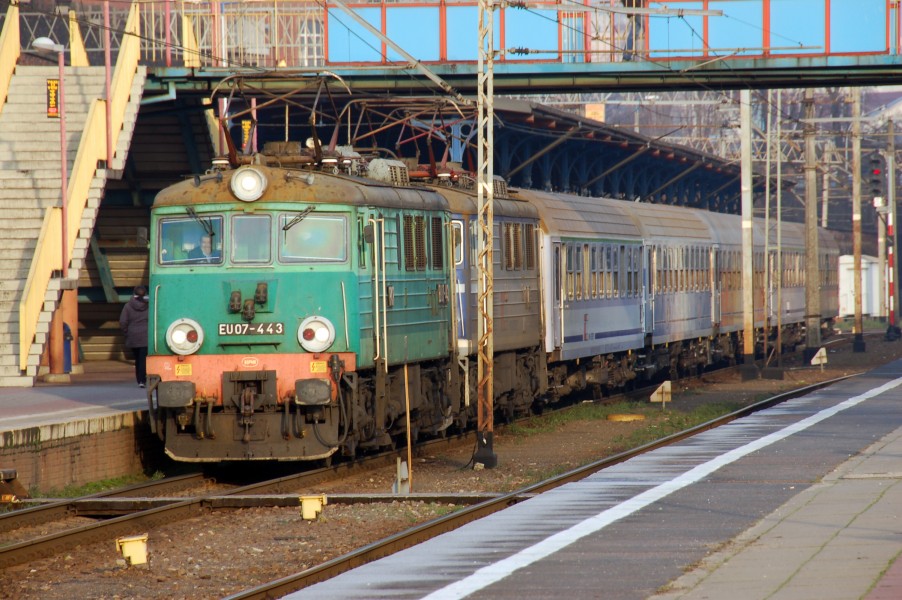 2010-11-26-szczecin-glówny-by-RalfR-65