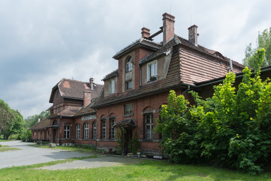 2015 Dworzec PKP w Lądku-Zdroju 02