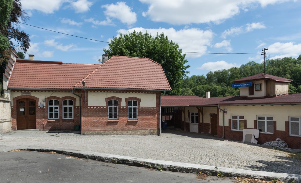 2015 Stacja kolejowa w Bystrzycy Kłodzkiej 02