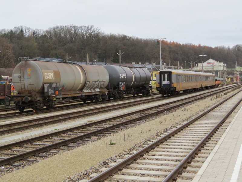 2017-11-28 (206) Trains at Bahnhof St. Pölten-Kaiserwald