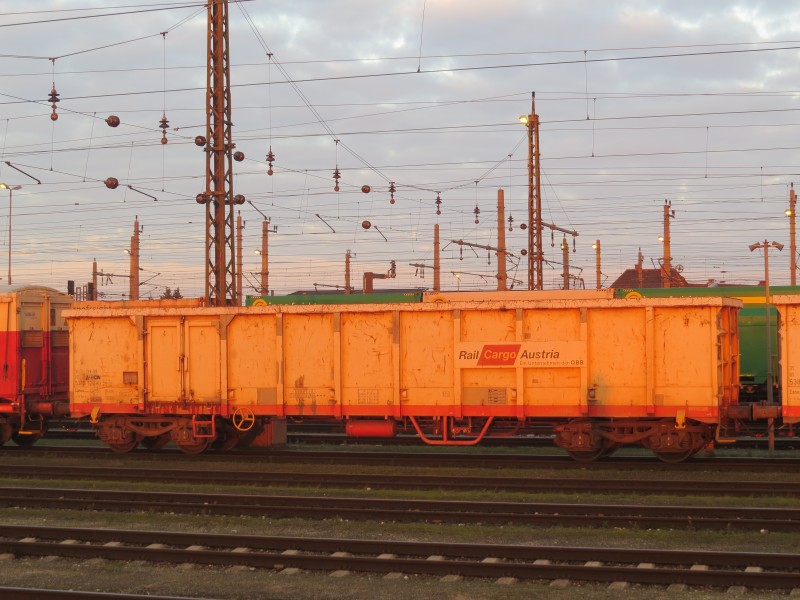 2018-01-15 (112) 31 81 5380 120-0 at Bahnhof St. Valentin
