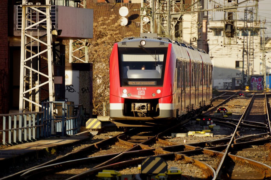 620 525 Köln Hauptbahnhof 2015-12-03-02