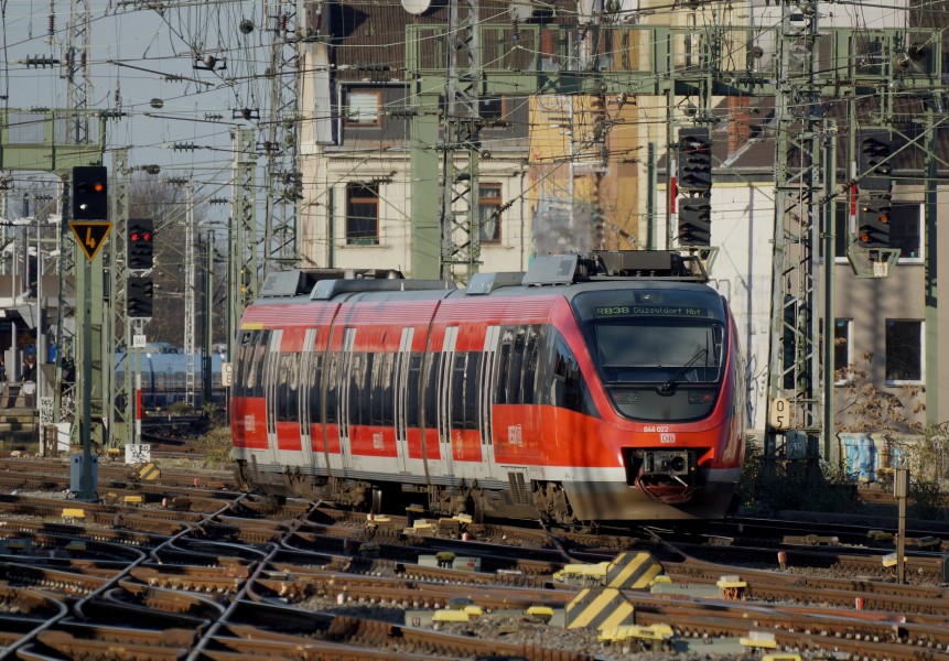 644 022 Köln Hauptbahnhof 2015-12-03