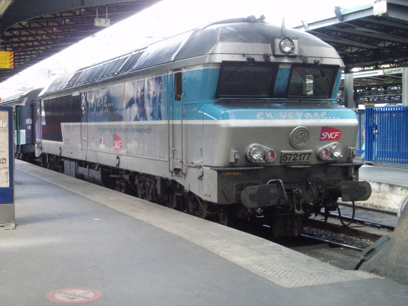 Locomotive CC 72177 en gare de Paris Est