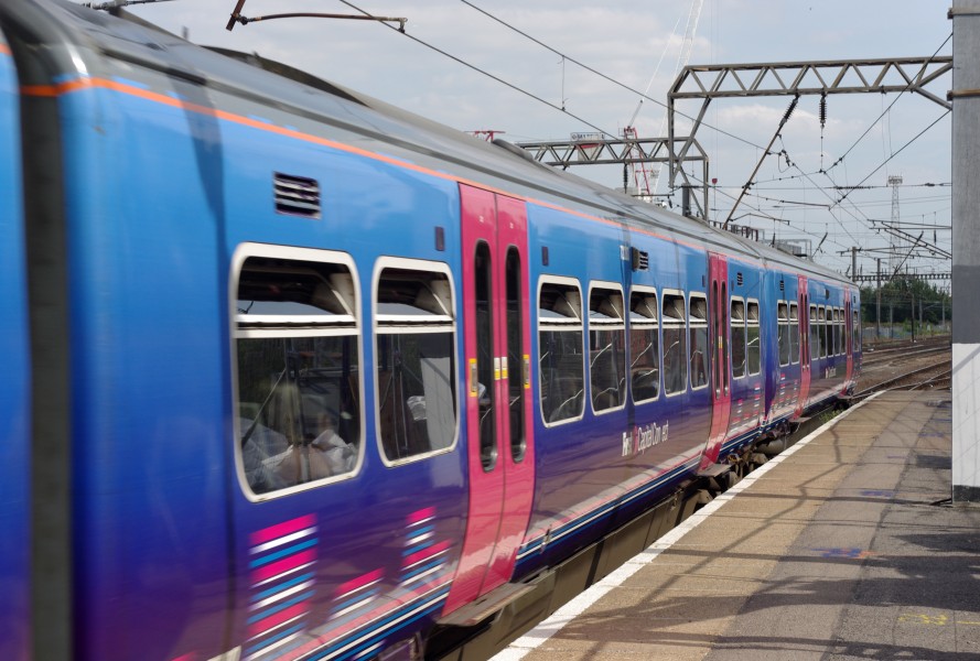 Alexandra Palace railway station MMB 06 365521
