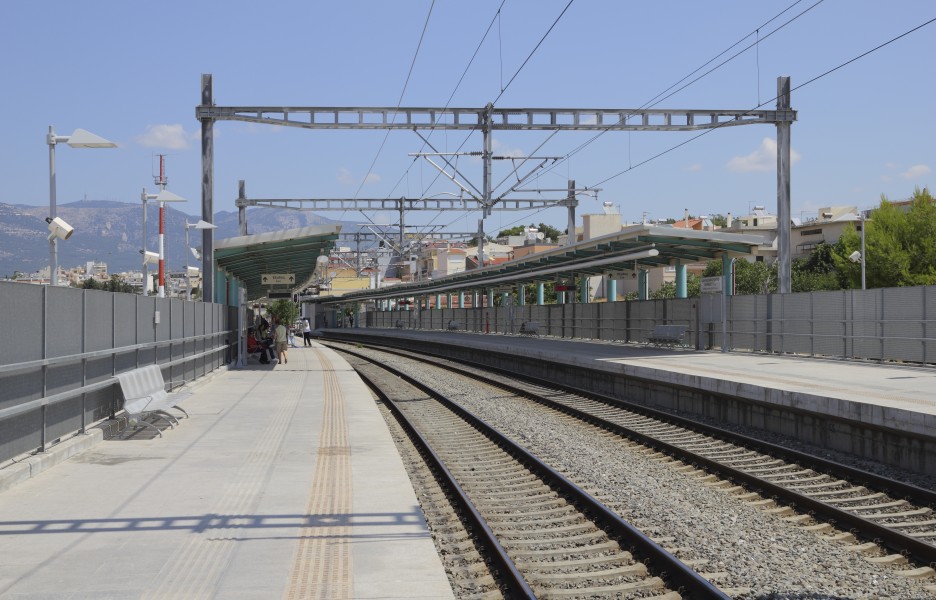 Attica 06-13 SKA train stop 01