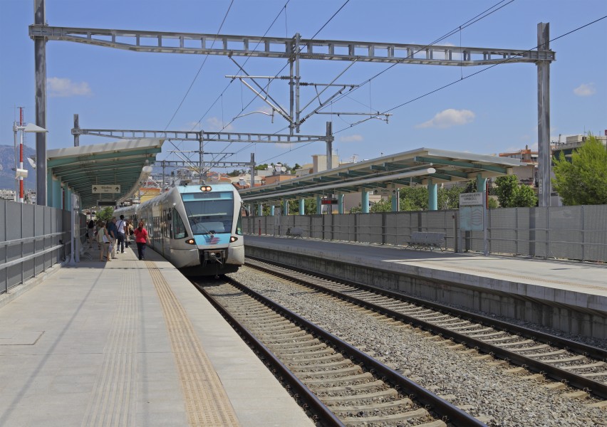 Attica 06-13 SKA train stop 03 Proastiakos train arriving