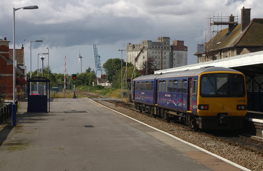 Avonmouth railway station MMB 14 143620