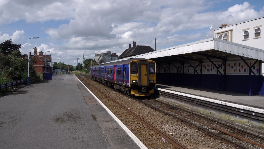 Avonmouth railway station MMB 20 150261