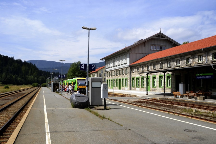 Bahnhof Bayerische Eisenstein, Waldbahn