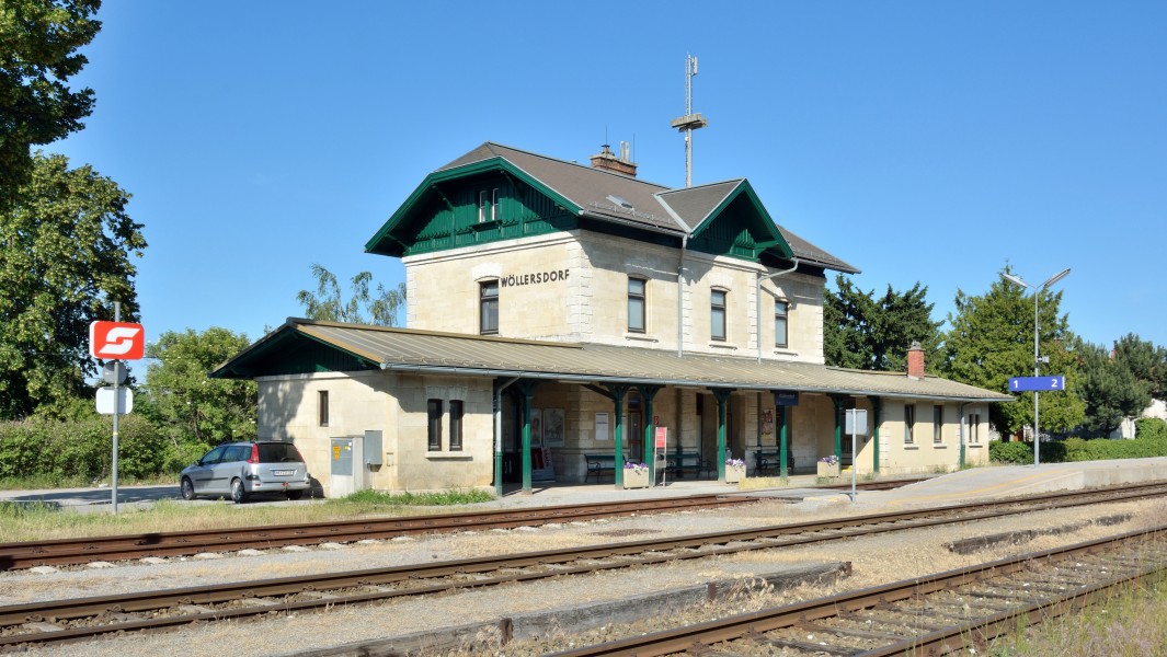Bahnhof Woellersdorf DSC 2030w