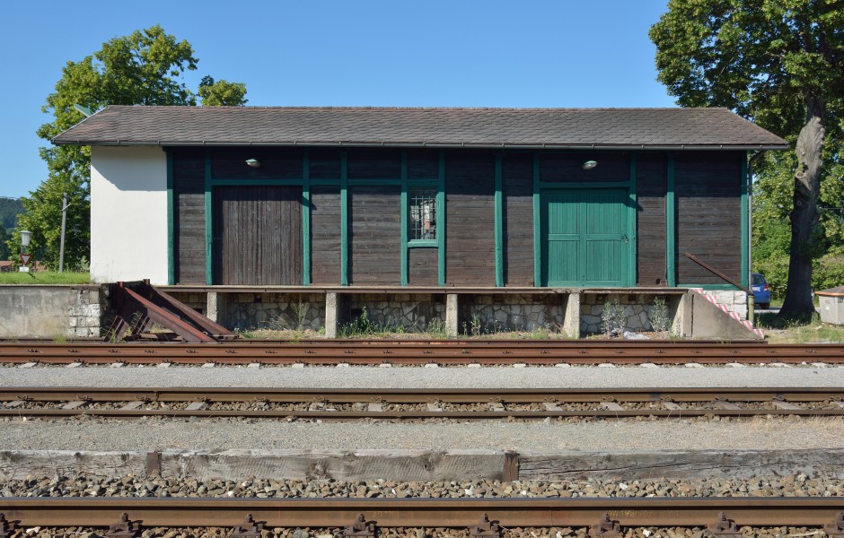 Bahnhof Woellersdorf Guetermagazin DSC 2035w