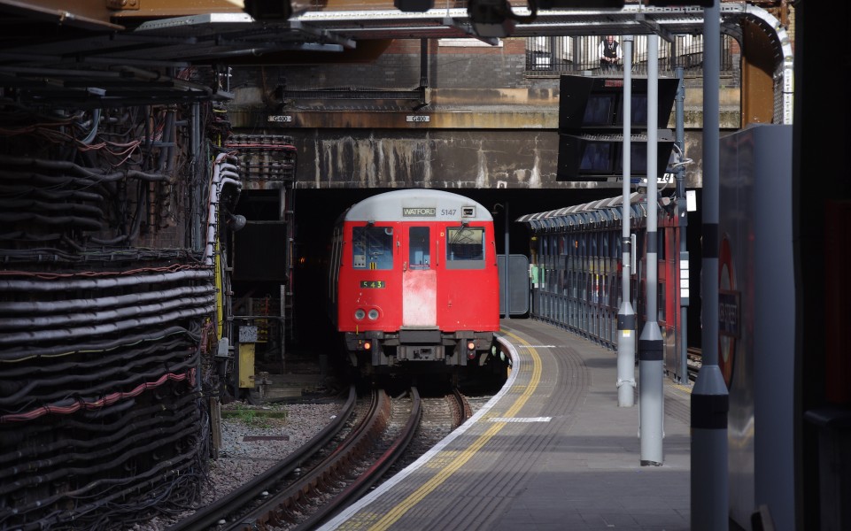 Baker Street tube station MMB 10