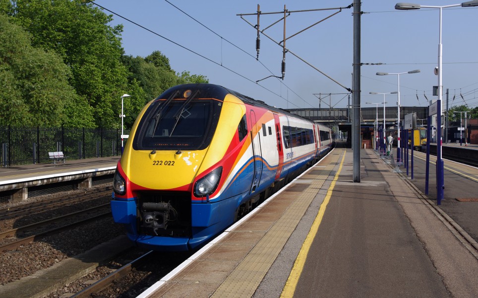 Bedford railway station MMB 07 222022