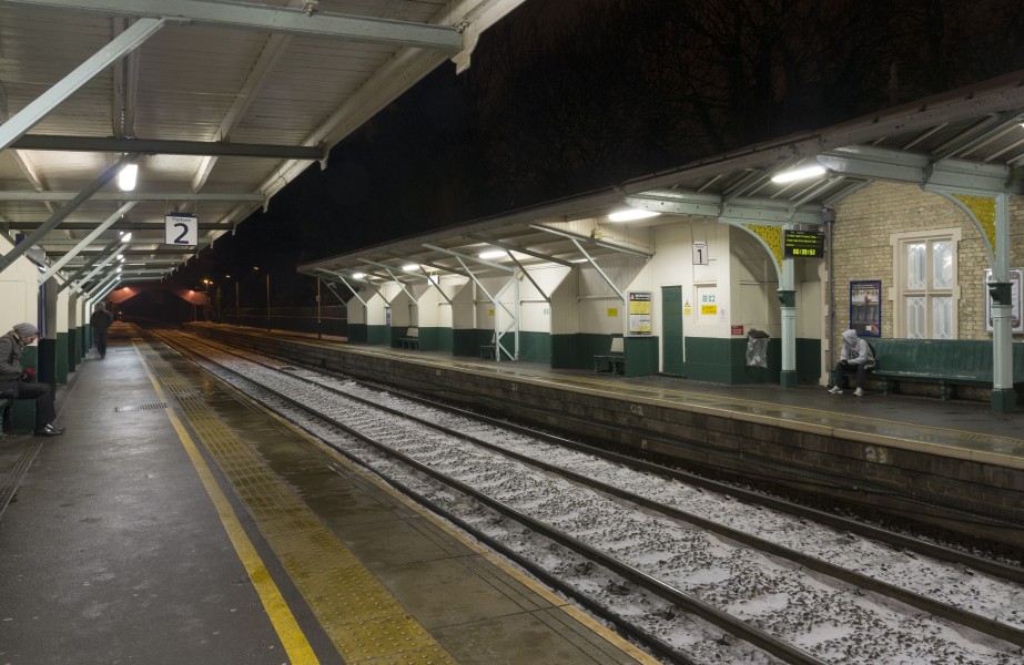 Beeston railway station MMB 23