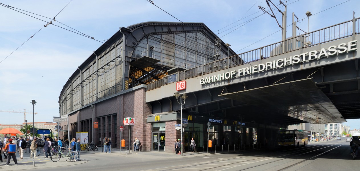 Berlin - Bahnhof Friedrichstraße1