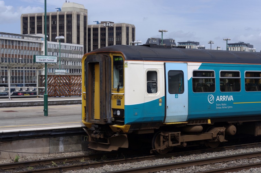 Cardiff Central railway station MMB 29 153362