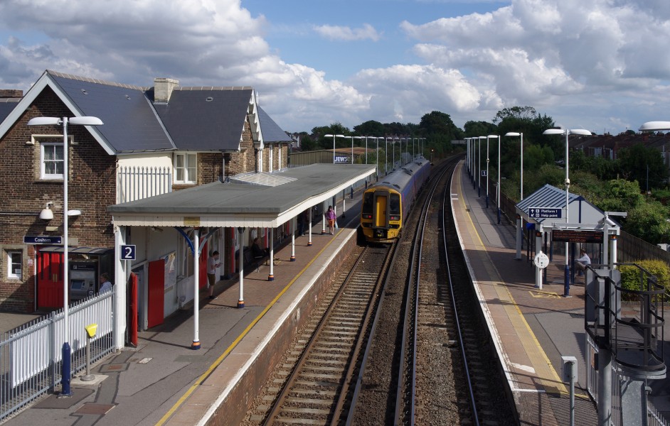 Cosham railway station MMB 02 158955