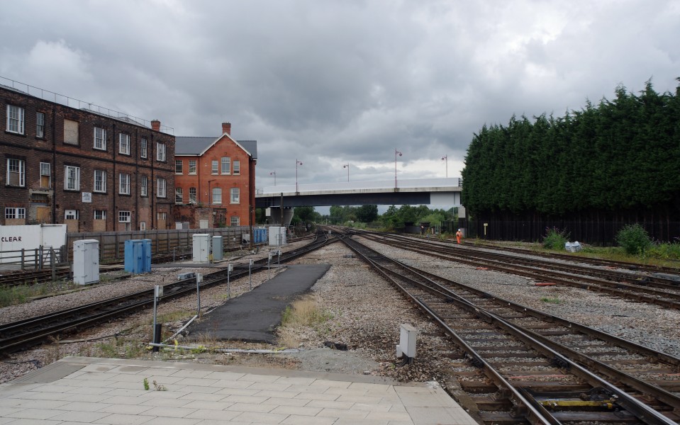 Derby railway station MMB 09