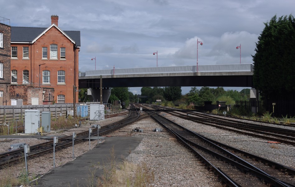 Derby railway station MMB B4