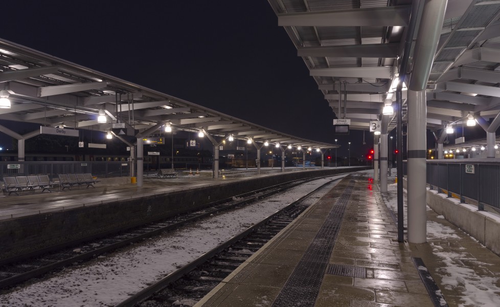Derby railway station MMB D4