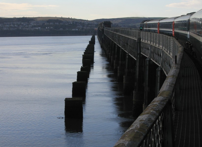 Dundee Tay Bridge01 2008-04-03
