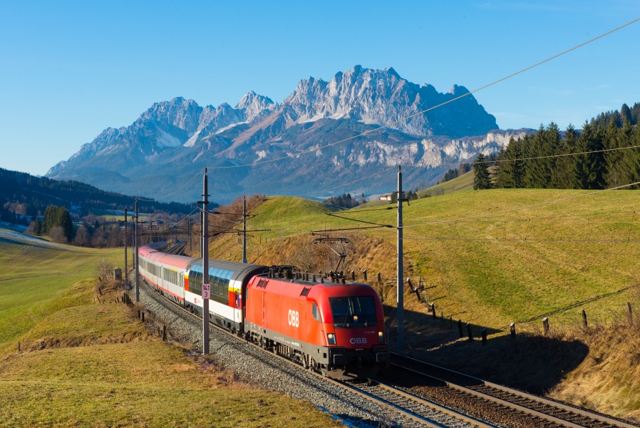 EC 163 bei Fieberbrunn, 08.12.2016