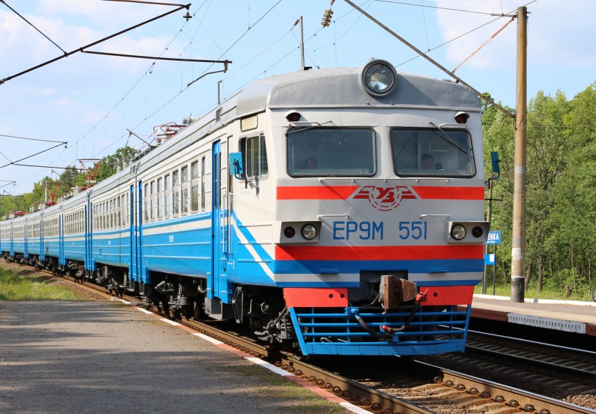 ER9M-551 train 2016 G1
