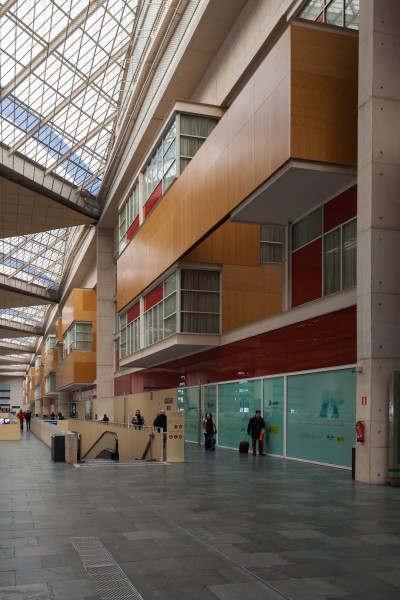 Estación de FF.CC. de Delicias, Zaragoza, España, 2013-12-29, DD 02