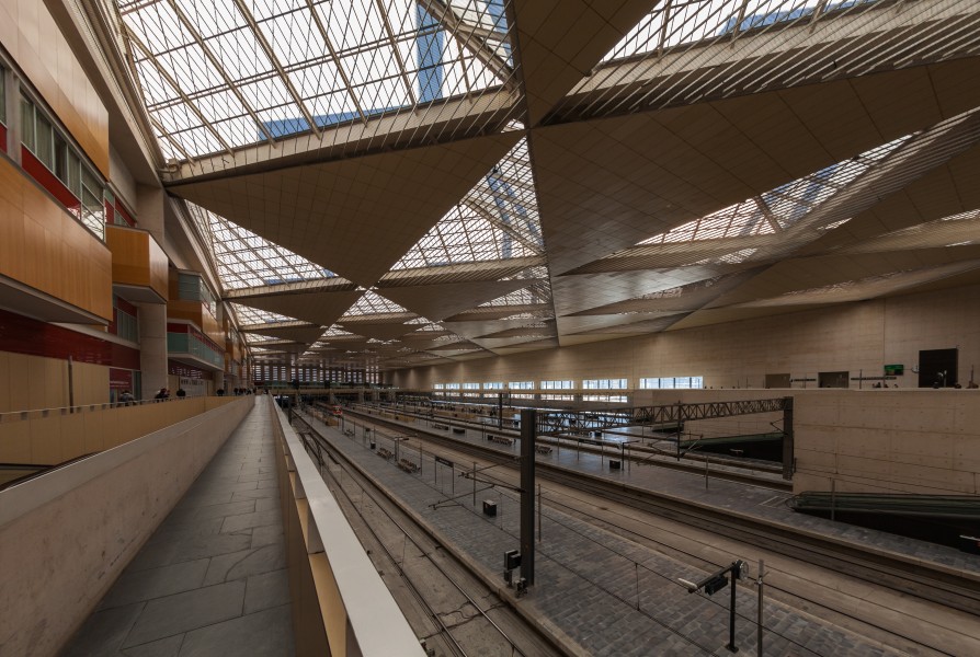 Estación de FF.CC. de Delicias, Zaragoza, España, 2013-12-29, DD 08