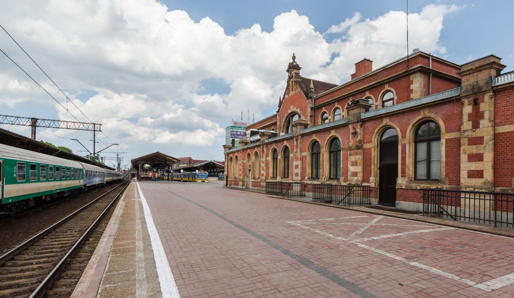 Estación de FFCC, Gdansk, Polonia, 2013-05-20, DD 03