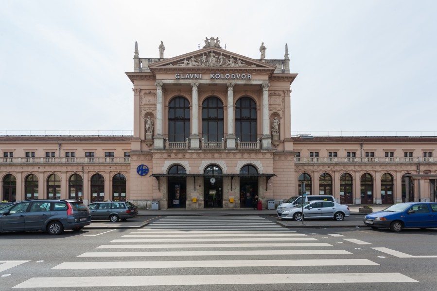 Estación Principal de FF.CC., Zagreb, Croacia, 2014-04-13, DD 03
