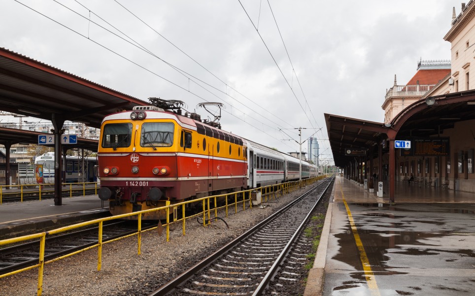 Estación Principal de FF.CC., Zagreb, Croacia, 2014-04-20, DD 01