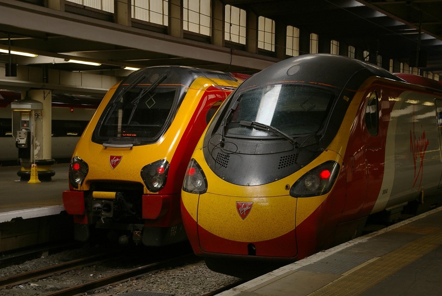 Euston station MMB 17 221117 390043