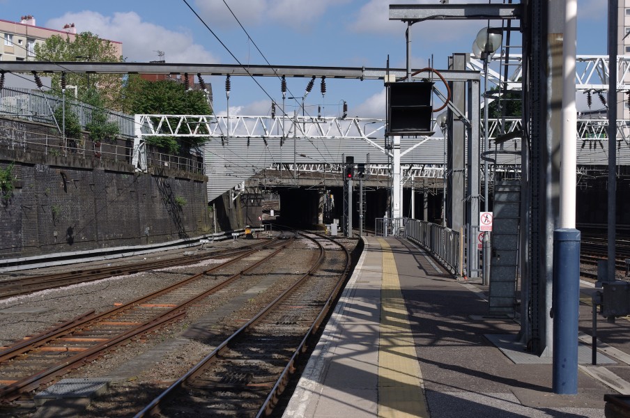 Euston station MMB A1