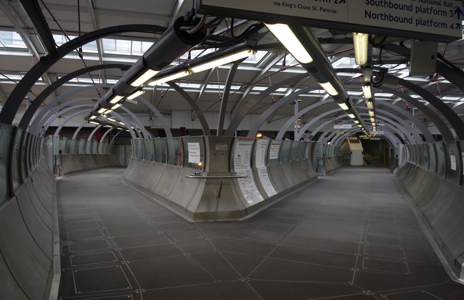 Farringdon station MMB 25