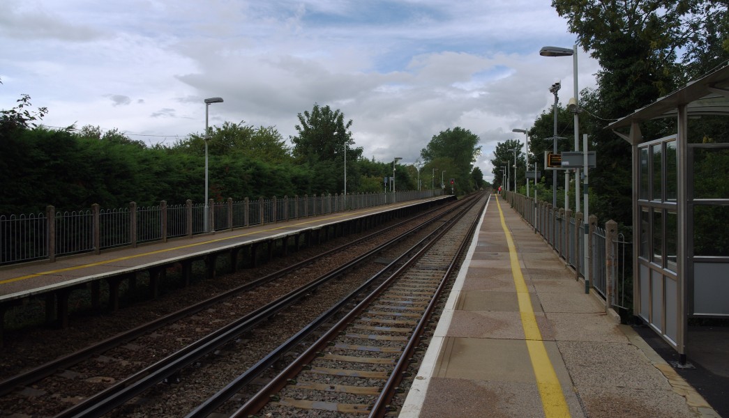 Fishbourne railway station MMB 02