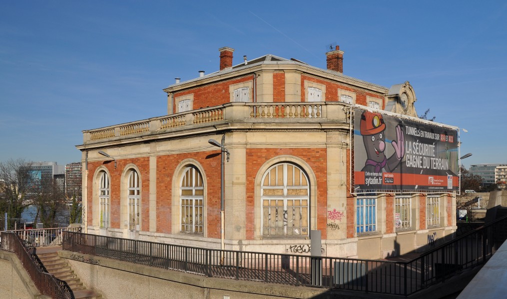 Gare Pont de Sèvres 003
