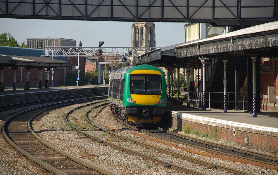 Gloucester railway station MMB 04 170511