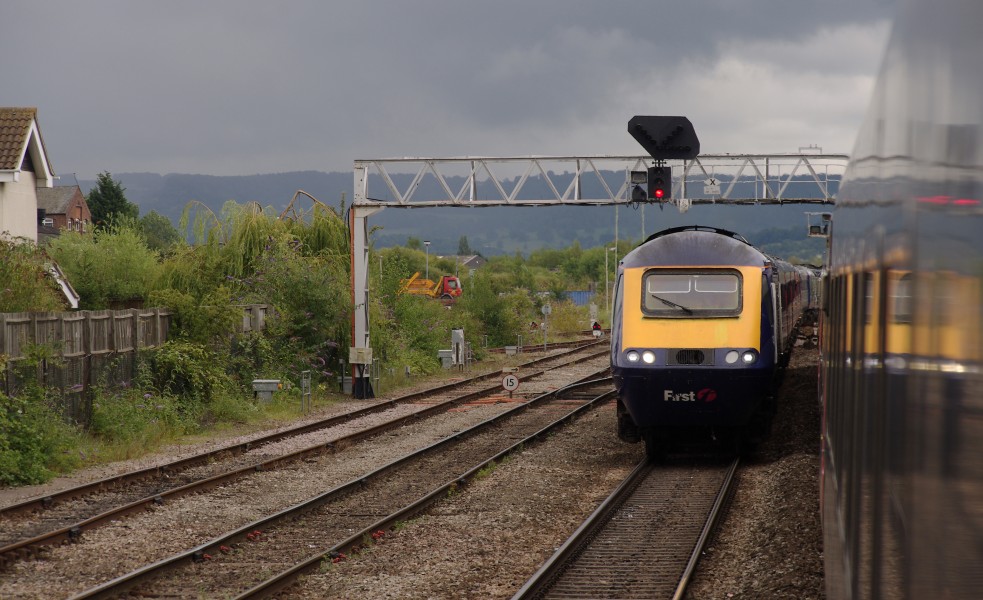 Gloucester railway station MMB 28 43070