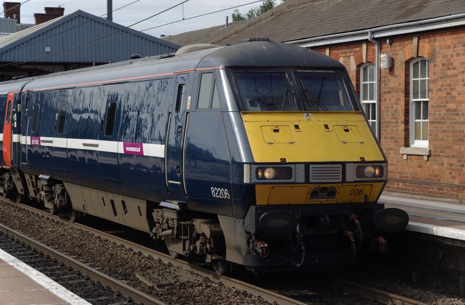Grantham railway station MMB 12