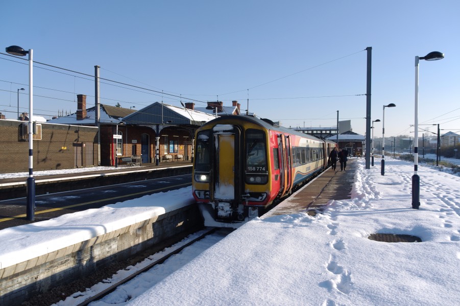 Grantham railway station MMB 24 158774